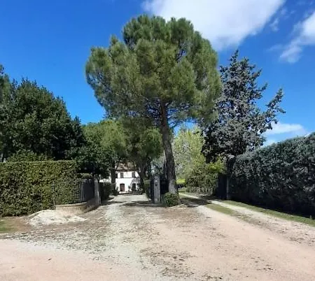 Casal De' Pini Relais Tennis E Piscina