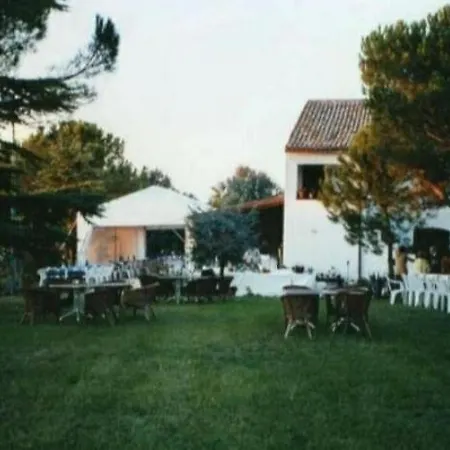 Ferienhaus Casal De' Pini Relais Tennis E Piscina Santa Maria in Selva