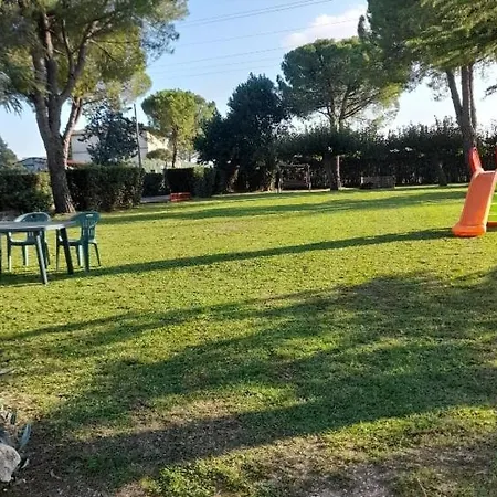 Casa vacanze Casal De' Pini Relais Tennis E Piscina