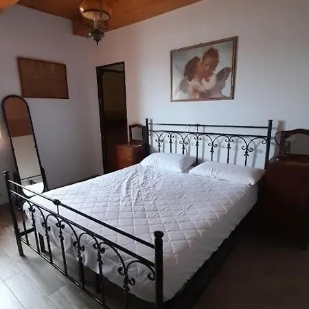 Casal De' Pini Relais Tennis E Piscina Ferienhaus