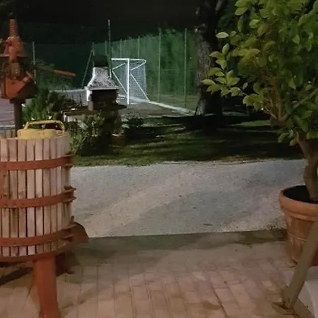 Ferienhaus Casal De' Pini Relais Tennis E Piscina