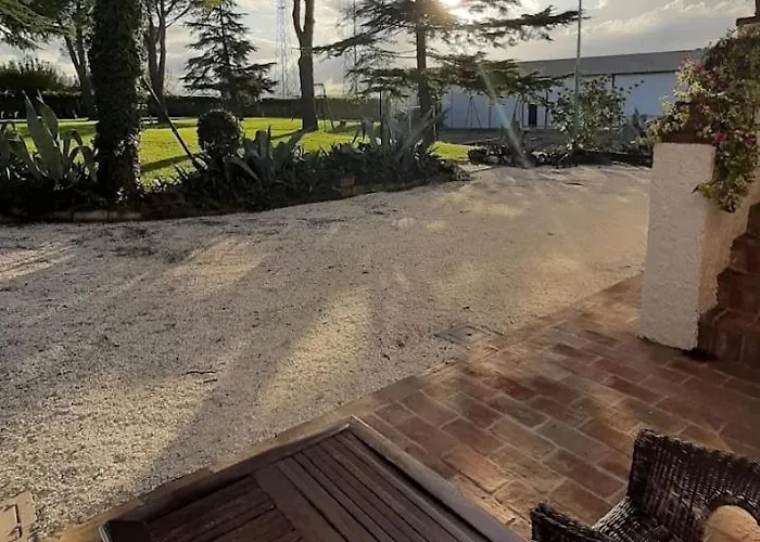 Casal De' Pini Relais Tennis E Piscina Santa Maria in Selva