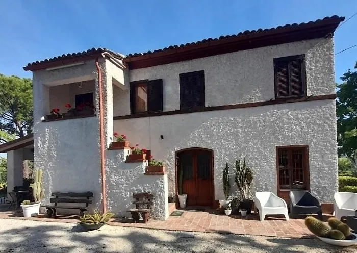 Casal De' Pini Relais Tennis E Piscina * Santa Maria in Selva