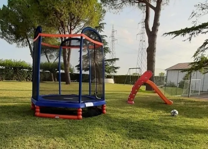 Σπίτι διακοπών Casal De' Pini Relais Tennis E Piscina