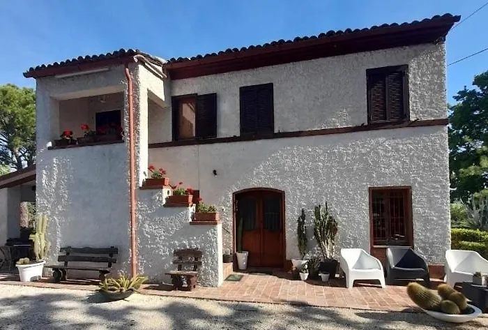 Casal De' Pini Relais Tennis E Piscina * Santa Maria in Selva