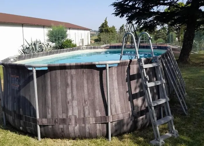Σπίτι διακοπών Casal De' Pini Relais Tennis E Piscina