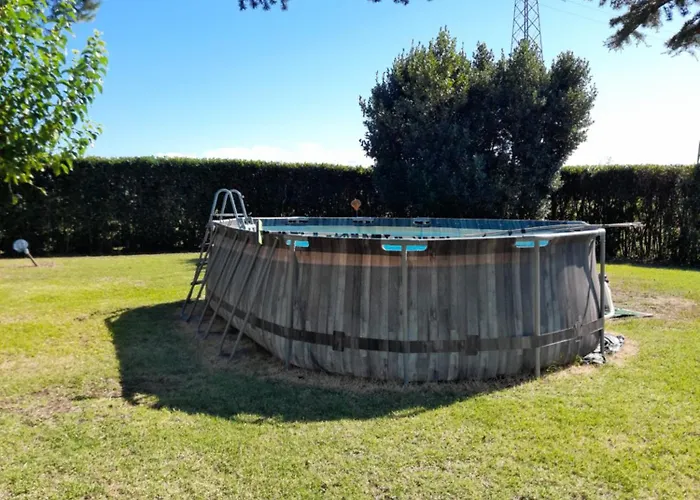 Casal De' Pini Relais Tennis E Piscina *