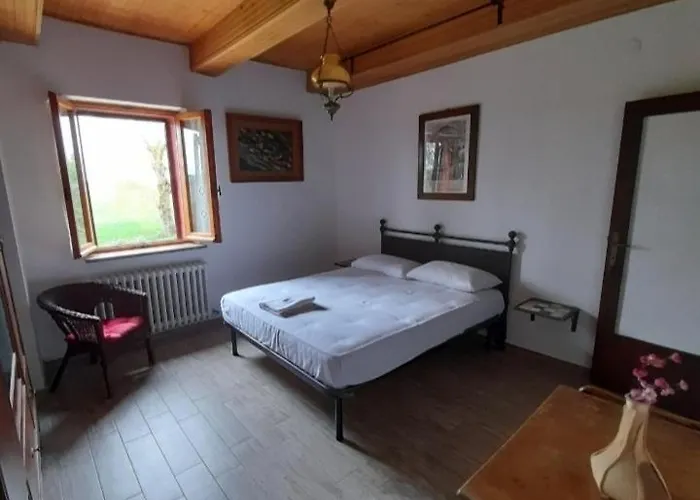 Casal De' Pini Relais Tennis E Piscina * Santa Maria in Selva