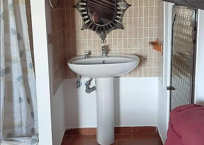 Casal De' Pini Relais Tennis E Piscina *